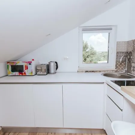 Fyaka Loft Apartment *