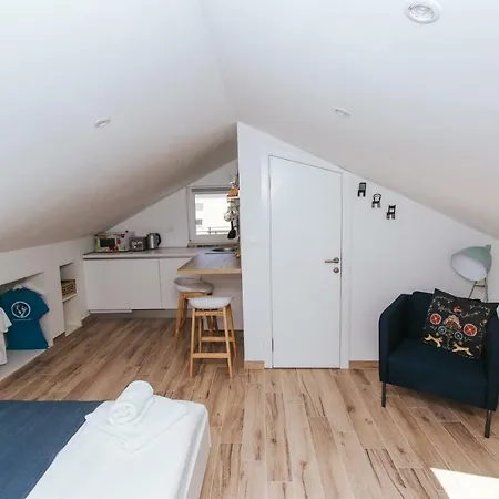 Fyaka Loft *