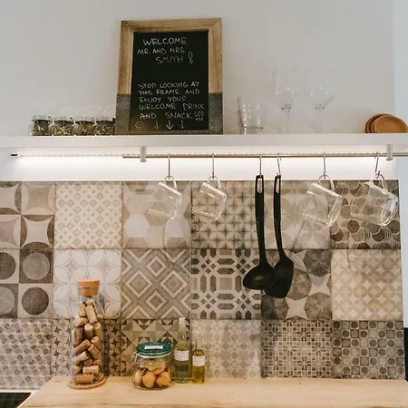 Fyaka Loft Apartmán *